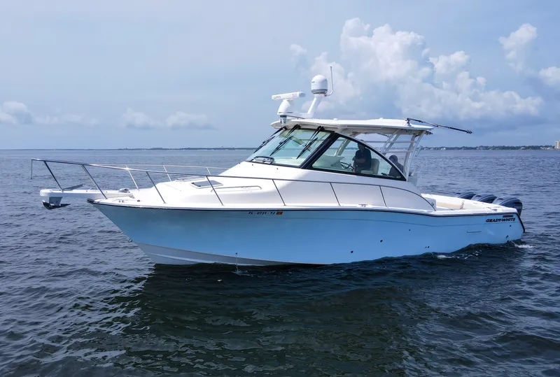 The Image of Grady-White 370 EXPRESS 2022 - 1