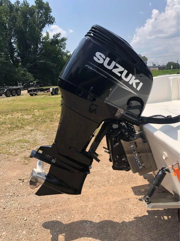 Slide: The Image of 2006 Sea Chaser 245 LX Bay Runner with Suzuki outboard motor. - 9