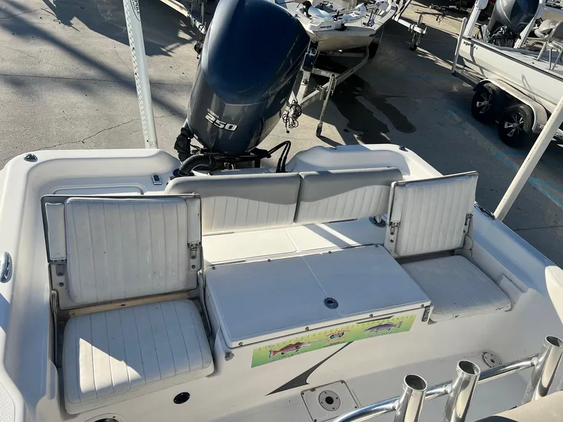 Slide: The Image of 2011 Blue Wave Pure Bay 2400 boat with Yamaha 250 outboard motor. - 5