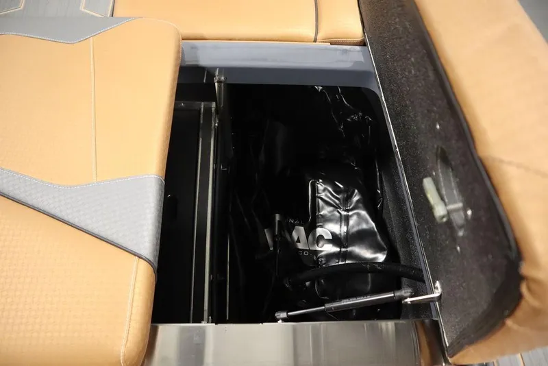 Slide: The Image of Supreme ZS232 2024 - 64