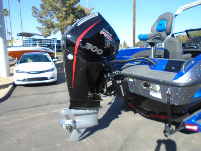 Slide: The Image of 2024 Vexus DVX20S boat with a powerful 300 horsepower engine. - 8