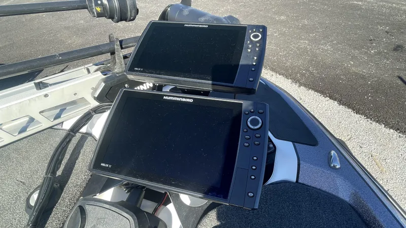 Slide: The Image of Skeeter FXR20 Select 2023 - 15