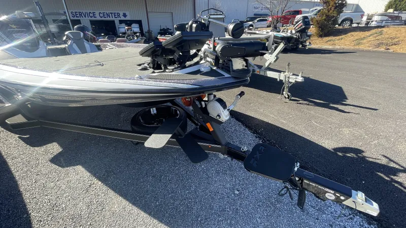 Slide: The Image of Skeeter FXR20 Select 2023 - 4