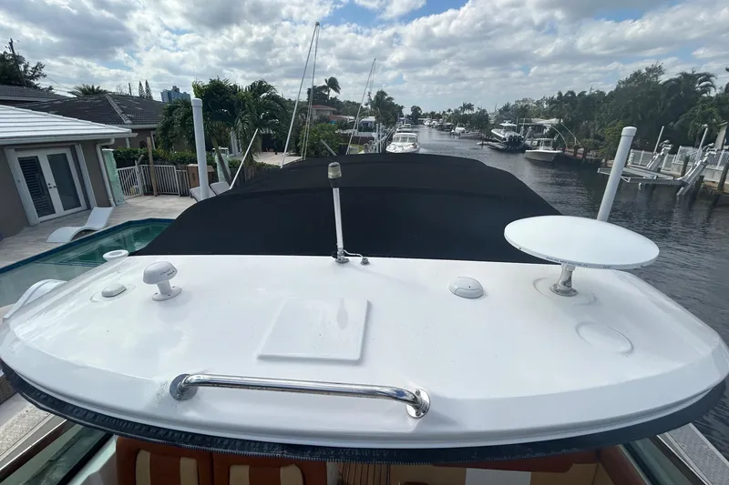 Slide: The Image of Sea Ray 370 Venture 2014 - 50