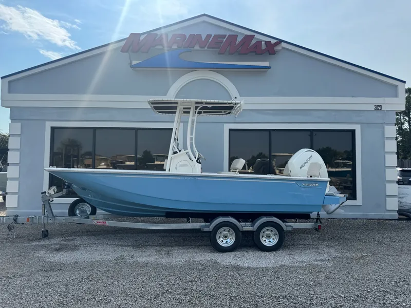 The Image of Boston Whaler 190 Montauk 2027 - 0