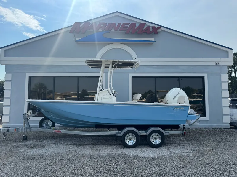 Slide: The Image of Boston Whaler 190 Montauk 2027 - 1