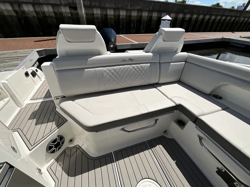 Slide: The Image of Sea Ray SDX 290 Outboard 2027 - 10
