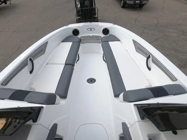 Slide: The Image of Tahoe T21 2024 - 13