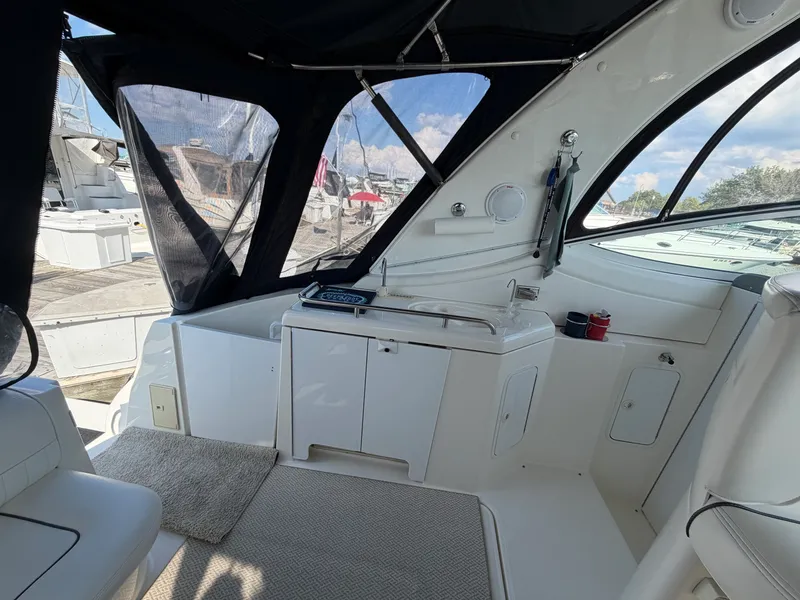 Slide: The Image of Cruisers 370 EXPRESS 2005 - 4