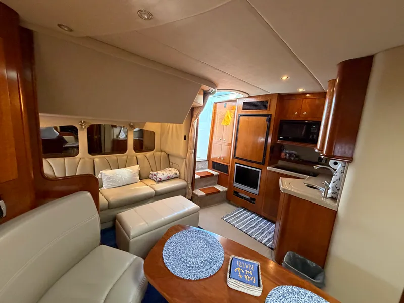 Slide: The Image of Cruisers 370 EXPRESS 2005 - 22