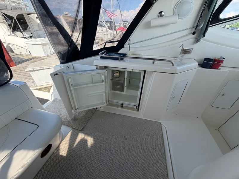 Slide: The Image of Cruisers 370 EXPRESS 2005 - 5
