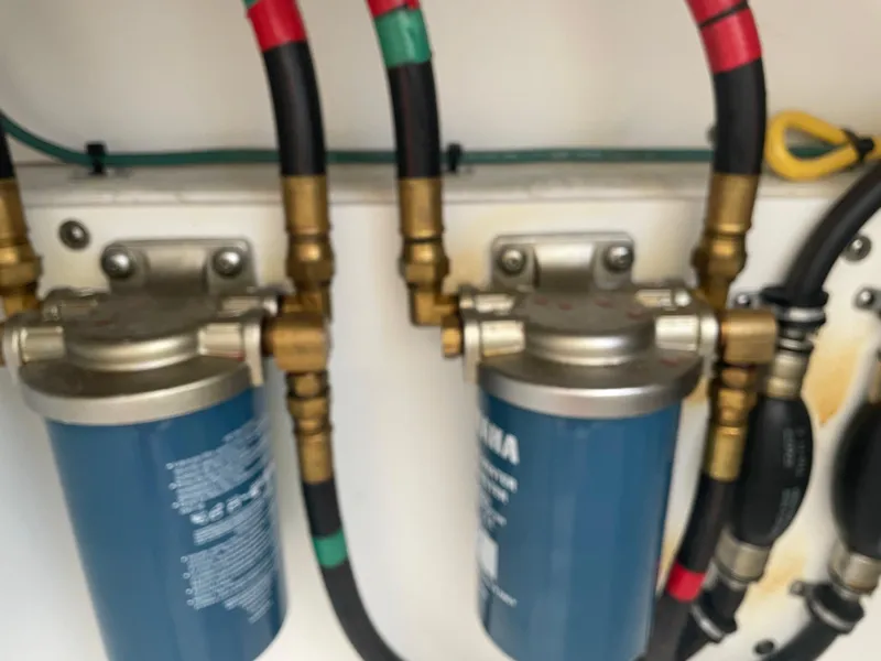 Slide: The Image of Dual fuel filters - 39