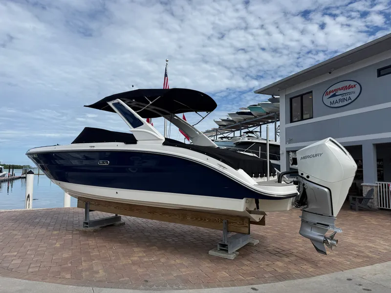 Slide: The Image of Sea Ray SDX 270 Outboard 2025 - 3