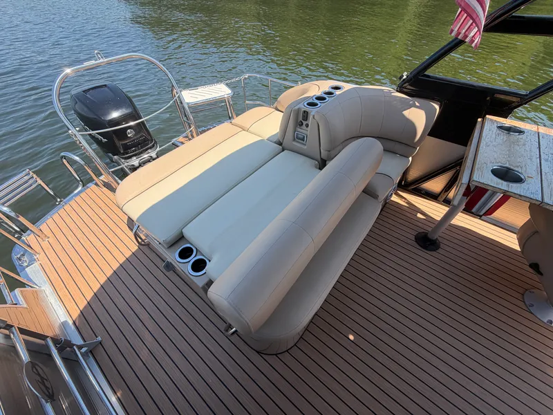 Slide: The Image of Harris GRAND MARINER 270 2016 - 29
