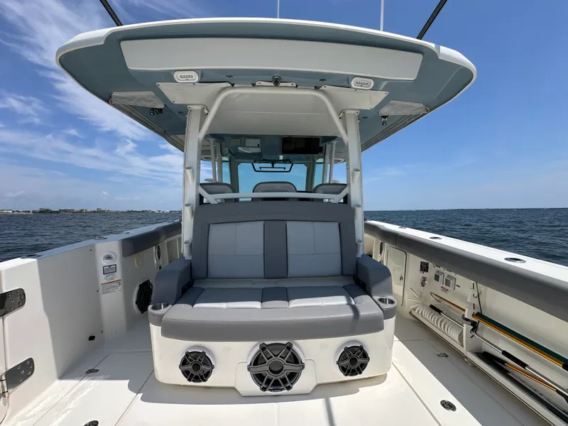 Slide: The Image of Boston Whaler 380 OUTRAGE 2024 - 26