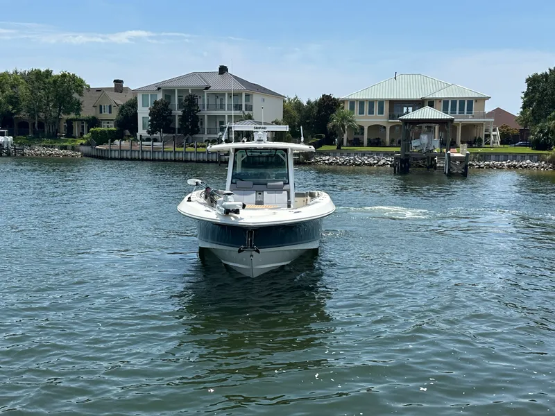Slide: The Image of Boston Whaler 380 OUTRAGE 2024 - 15