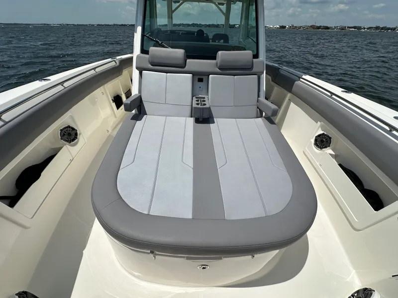 Slide: The Image of Boston Whaler 380 OUTRAGE 2024 - 43