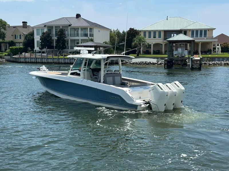 Slide: The Image of Boston Whaler 380 OUTRAGE 2024 - 3
