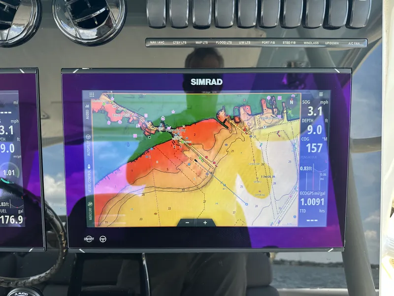 Slide: The Image of Boston Whaler 380 OUTRAGE 2024 - 35
