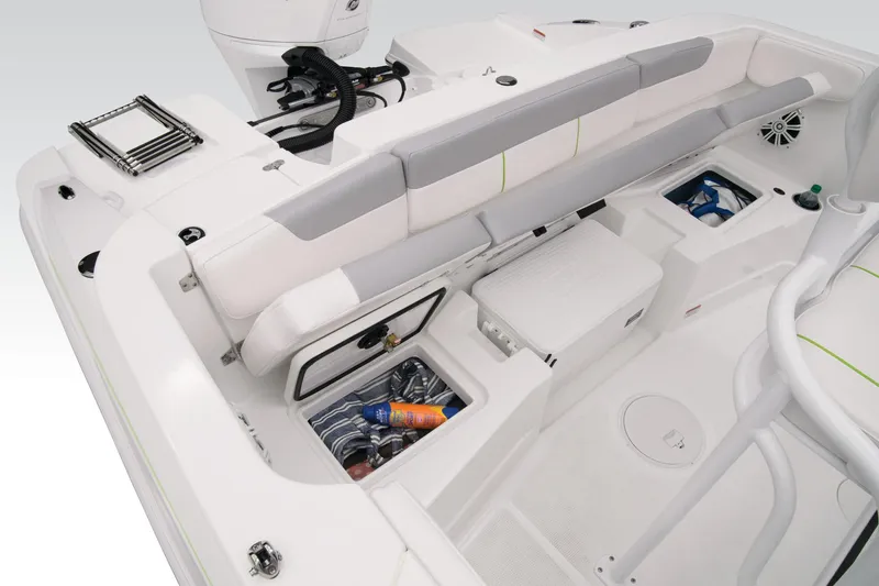 Slide: The Image of Manufacturer Provided Image: Tahoe 2150 CC - 41