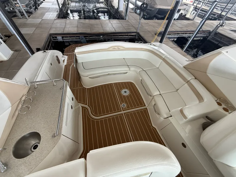 Slide: The Image of Sea Ray 350 SUNDANCER 2009 - 17
