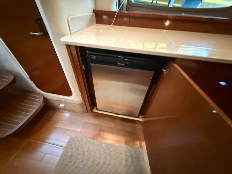 Slide: The Image of Sea Ray 350 SUNDANCER 2009 - 24