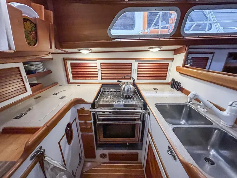 Slide: The Image of Hinckley Sou'wester 42 MKII 1996 yacht cockpit with Raymarine navigation instruments. - 14