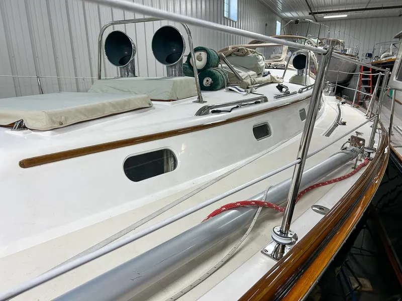 Slide: The Image of Sailing yacht Hinckley Sou'wester 42 MKII (1996) navigating choppy waters with full sails. - 6