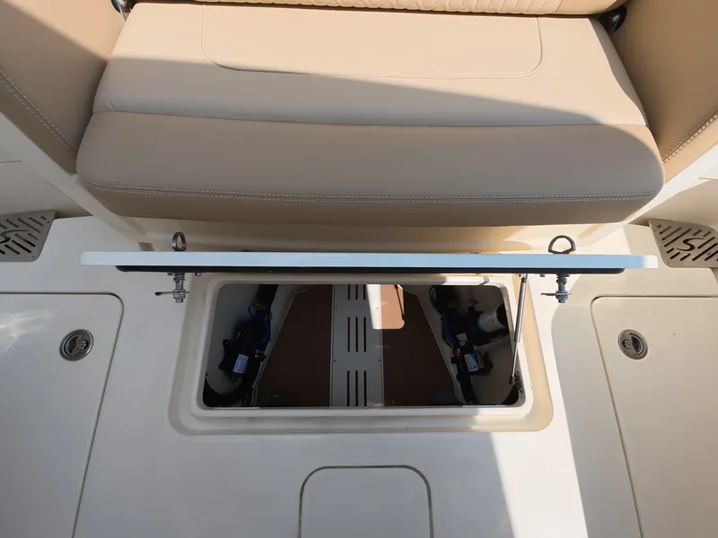 Slide: The Image of Scout 288 Dorado 2027 - 11