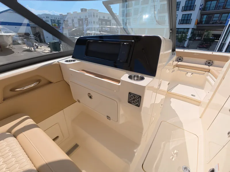 Slide: The Image of Scout 288 Dorado 2027 - 23