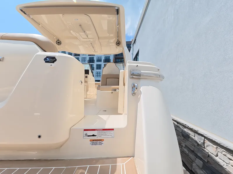 Slide: The Image of Scout 288 Dorado 2027 - 5