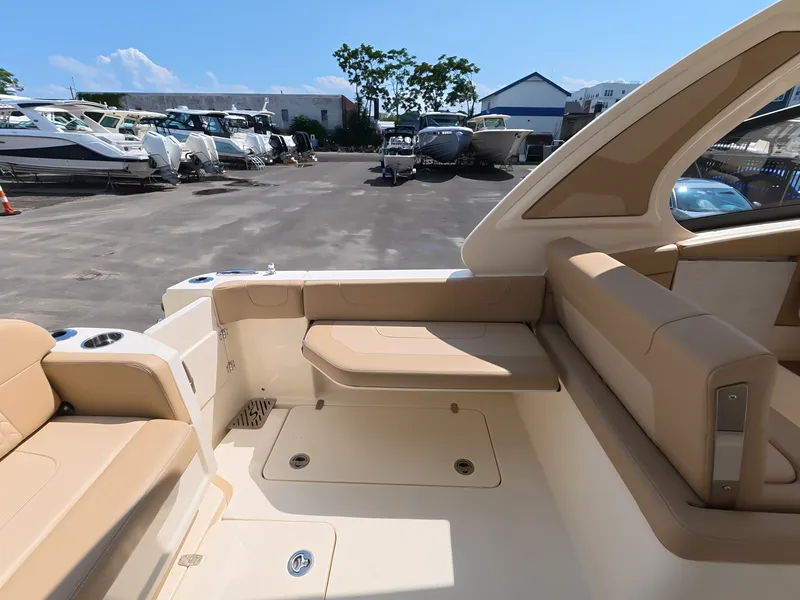 Slide: The Image of Scout 288 Dorado 2027 - 12