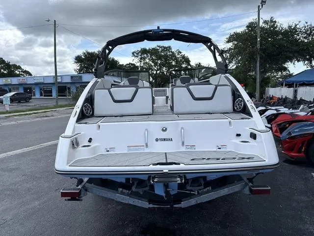 Slide: The Image of Yamaha 252XE 2024 - 8