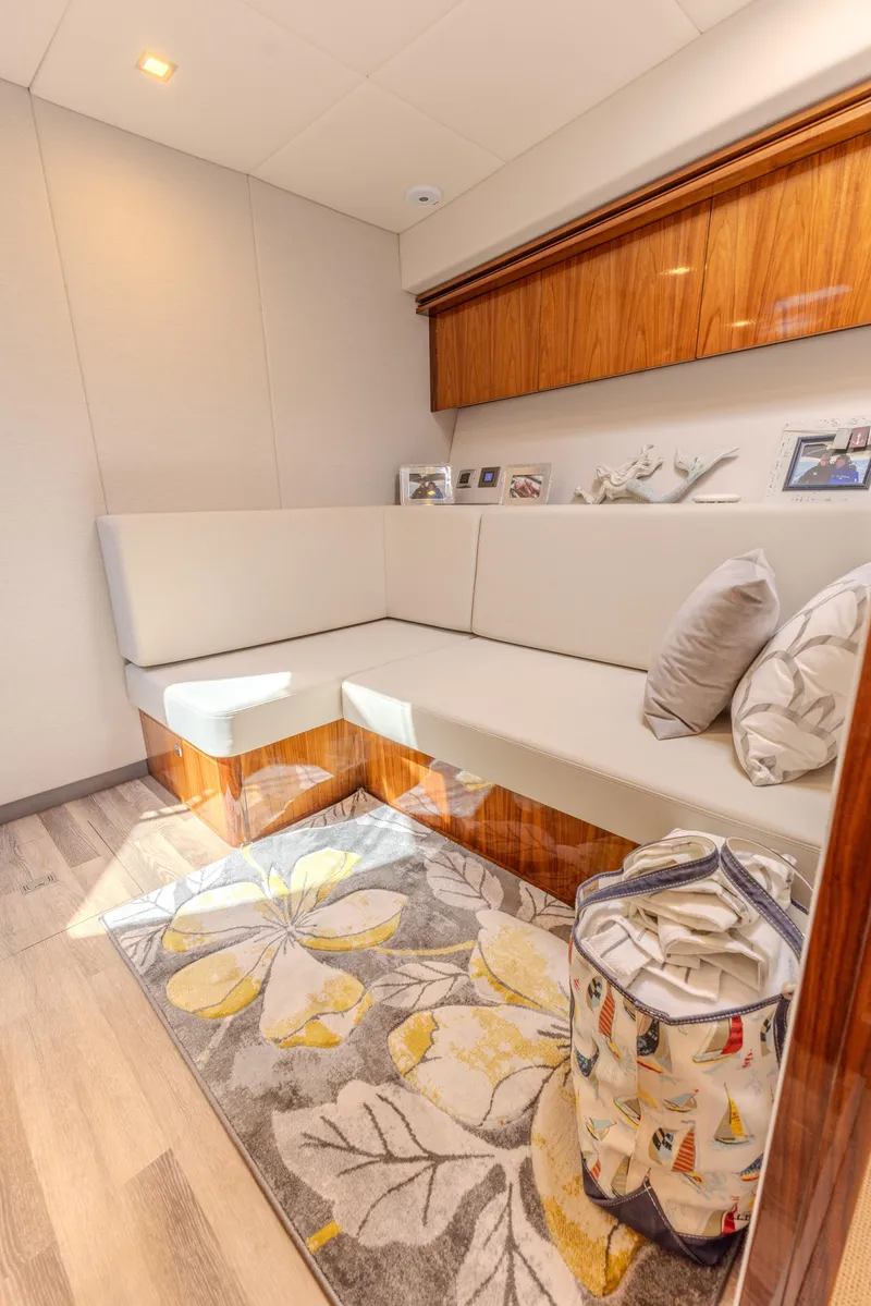 Slide: The Image of Riviera Sport Yacht 5400 Platinum Edition 2022 - 60