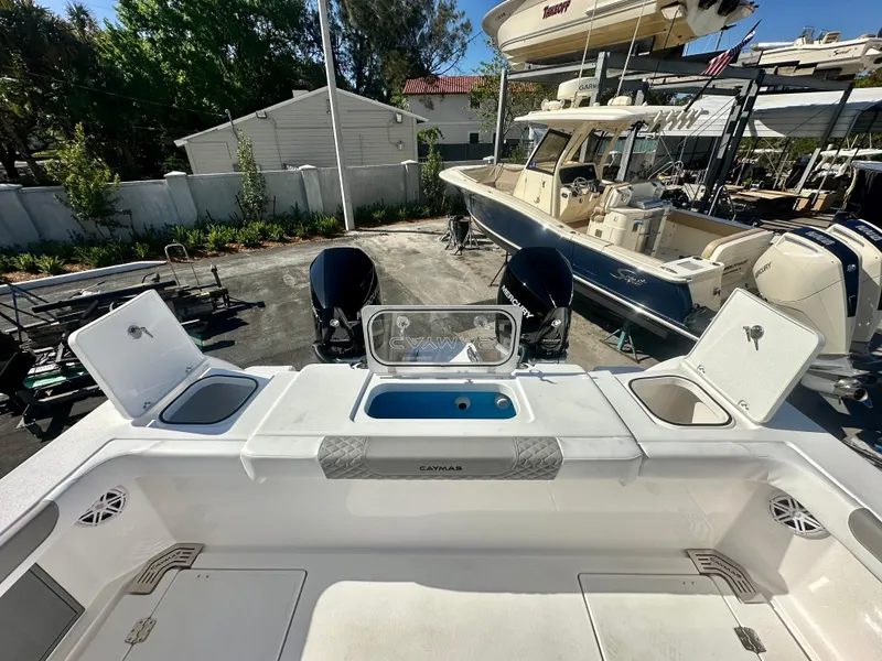 Slide: The Image of Caymas 30 CT 2024 - 10