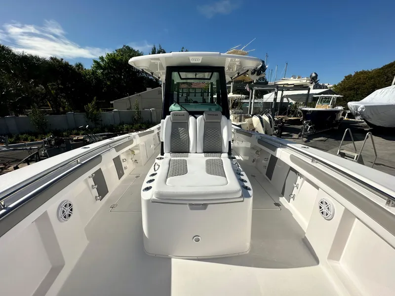 Slide: The Image of Caymas 30 CT 2024 - 6