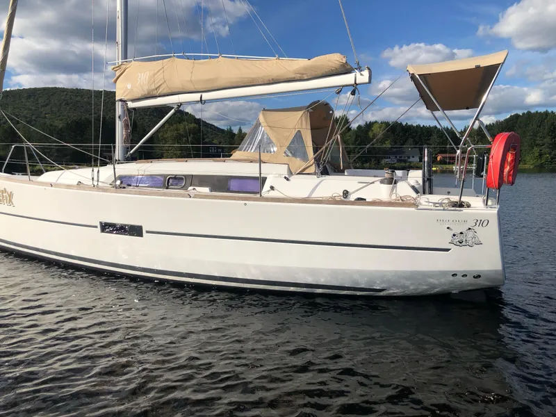 Slide: The Image of Dufour 310 Grand Large 2015 - 1