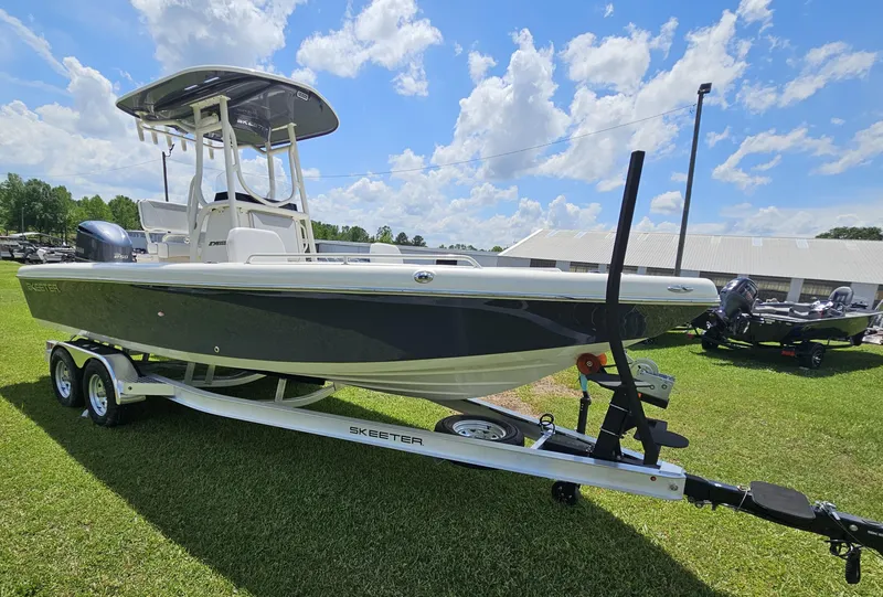 Slide: The Image of Skeeter SX2350 2024 - 7