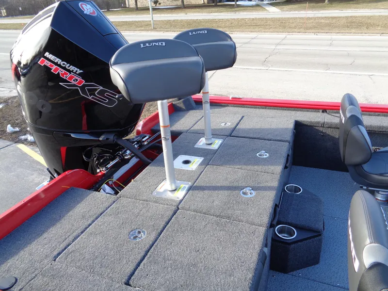 Slide: The Image of 2024 Lund 1875 Pro-V Bass boat with Mercury Pro XS engine. - 8