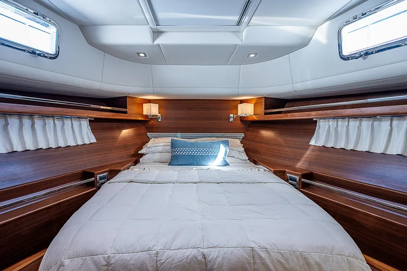 Slide: The Image of Summit 54 Motoryacht 2022 - 53