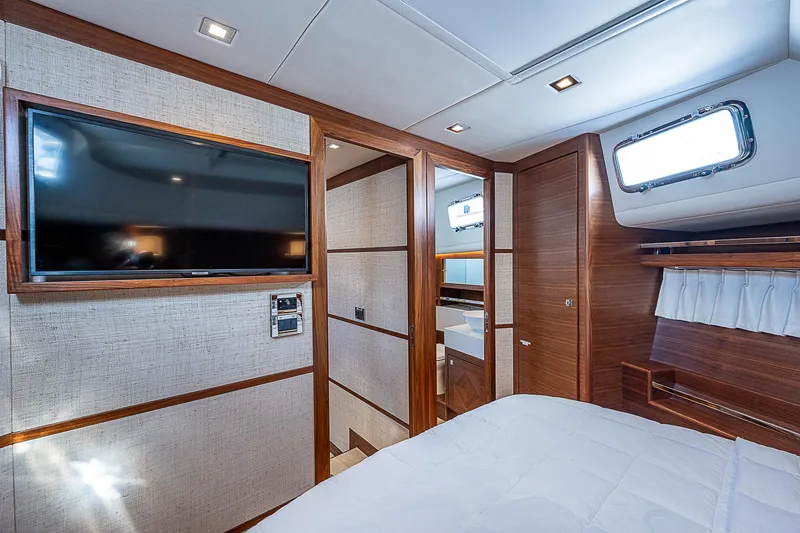 Slide: The Image of Tv & Ensuite Head - 54