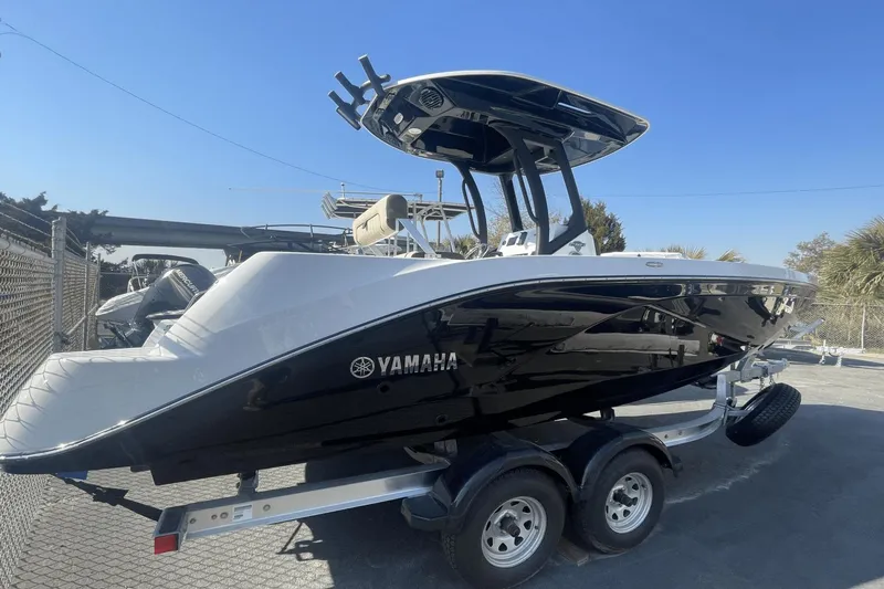 Slide: The Image of Yamaha 222 FSH Sport E 2024 - 1