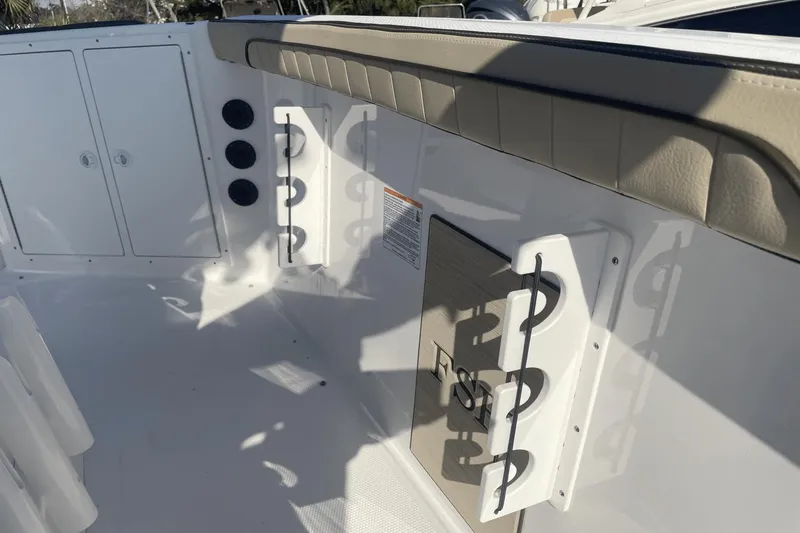 Slide: The Image of Yamaha 222 FSH Sport E 2024 - 16