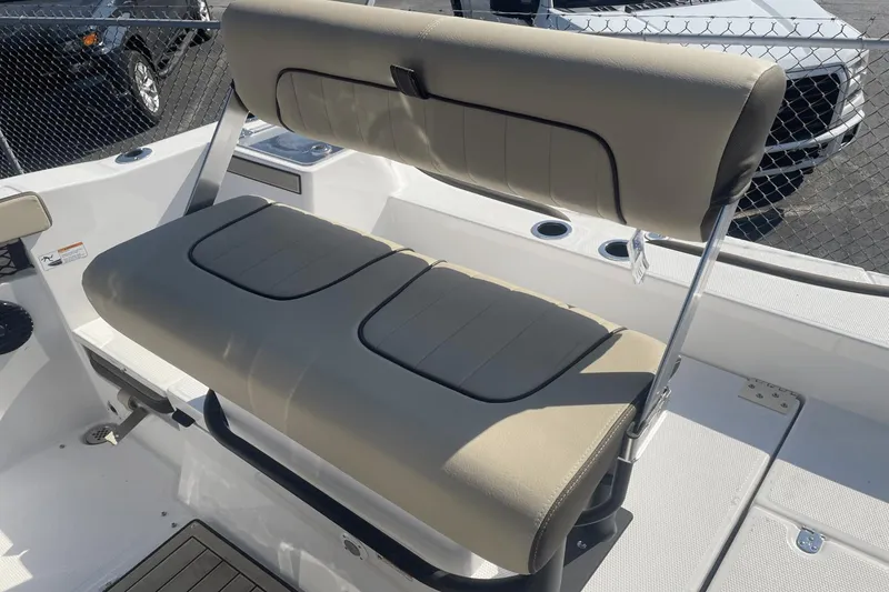 Slide: The Image of Yamaha 222 FSH Sport E 2024 - 6