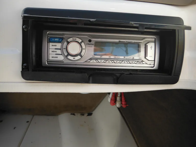 Slide: The Image of Clarion stereo system in a 2006 Larson SEi 180 Sport I/O boat. - 42