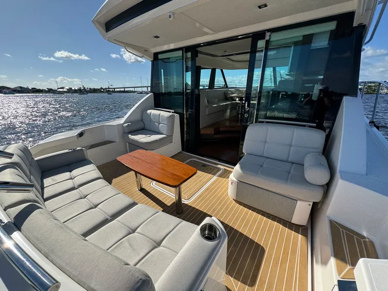 Slide: The Image of Tiara C44 Coupe 2016 - 100