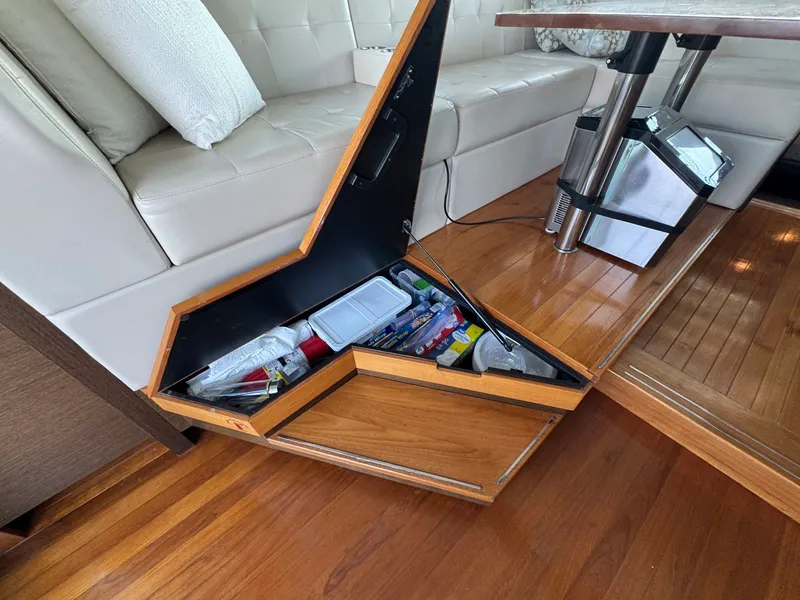 Slide: The Image of Tiara C44 Coupe 2016 - 102