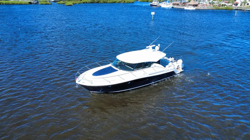 Slide: The Image of Tiara C44 Coupe 2016 - 117