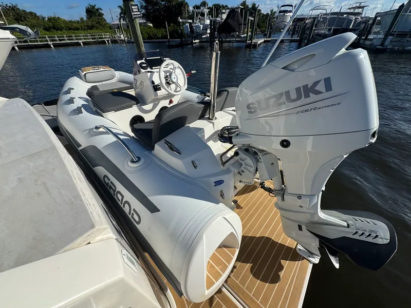 Slide: The Image of Tiara C44 Coupe 2016 - 27