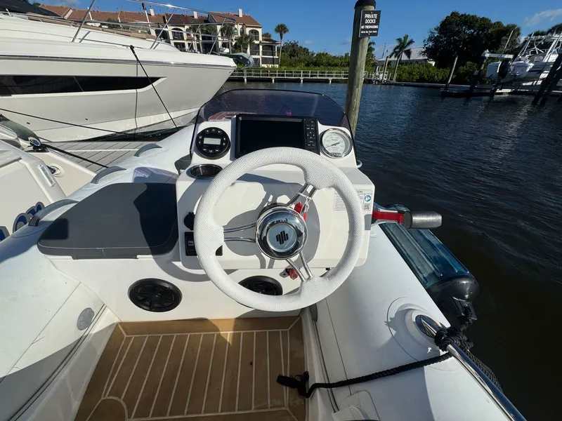 Slide: The Image of Tiara C44 Coupe 2016 - 28